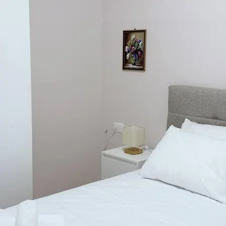 Aem 2 Bedroom Apt #1 아파트