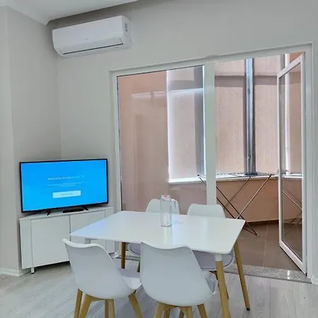 아파트 Aem 2 Bedroom Apt #1